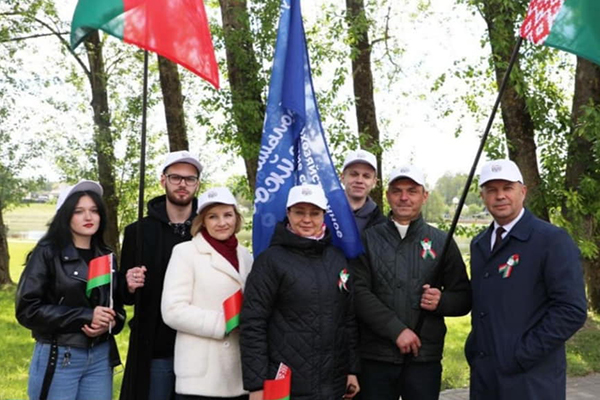 С праздником Великой Победы!